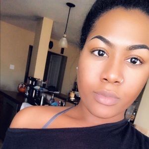 Meet your Posher, Jasmine